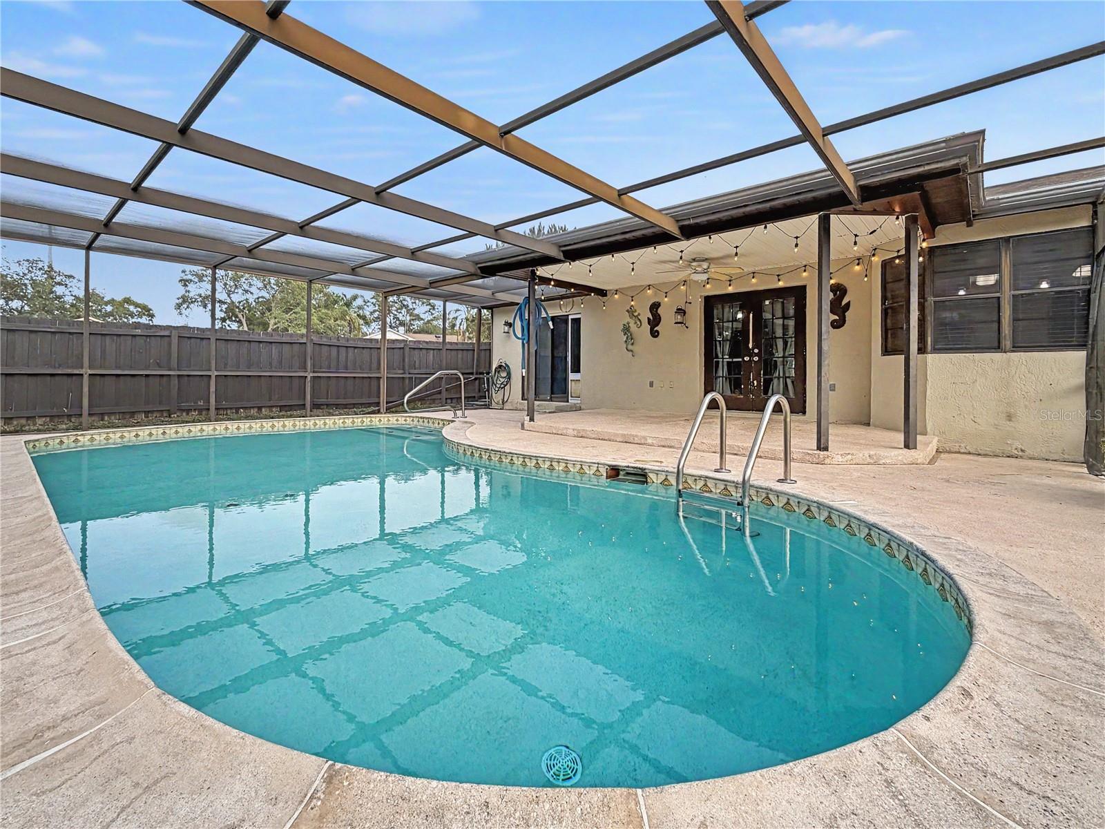 FOREST OAKS - Residential