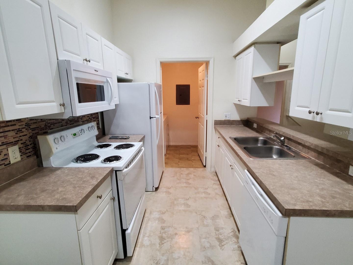 BELMONT AT RYALS CHASE CONDO - Residential Lease