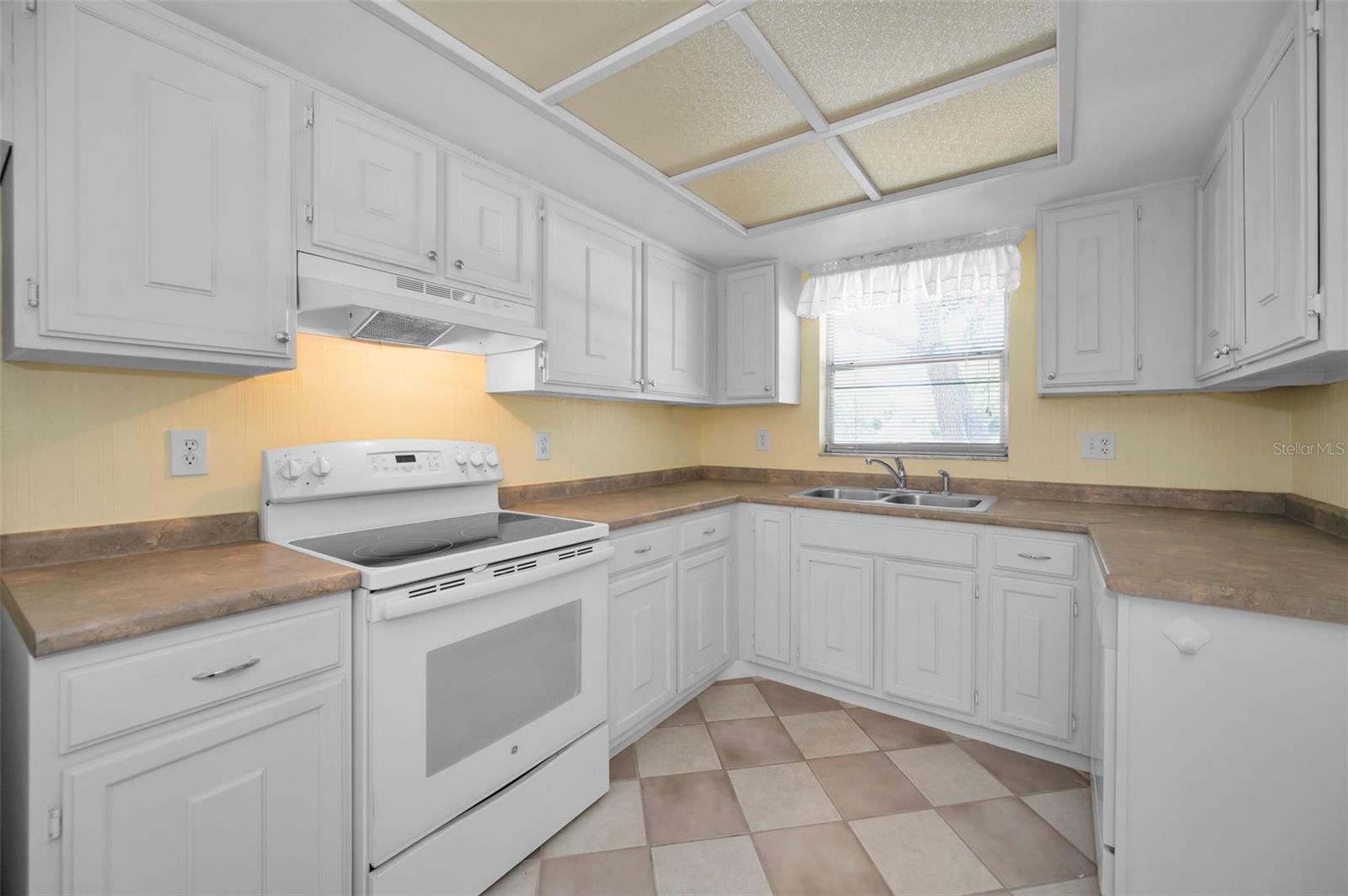 ANTIGUA CONDO - Residential