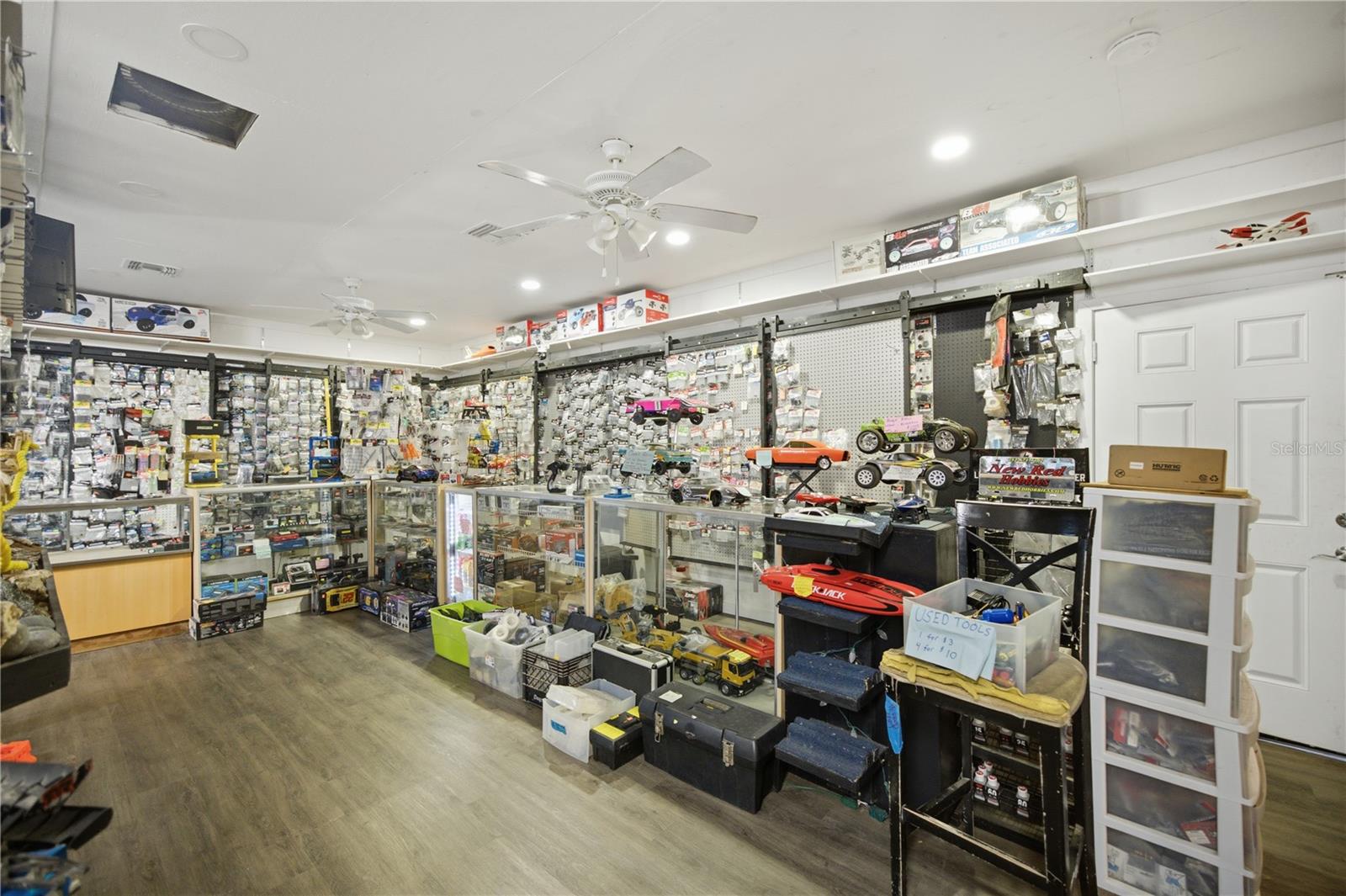 NEW SURVEY - Commercial Sale