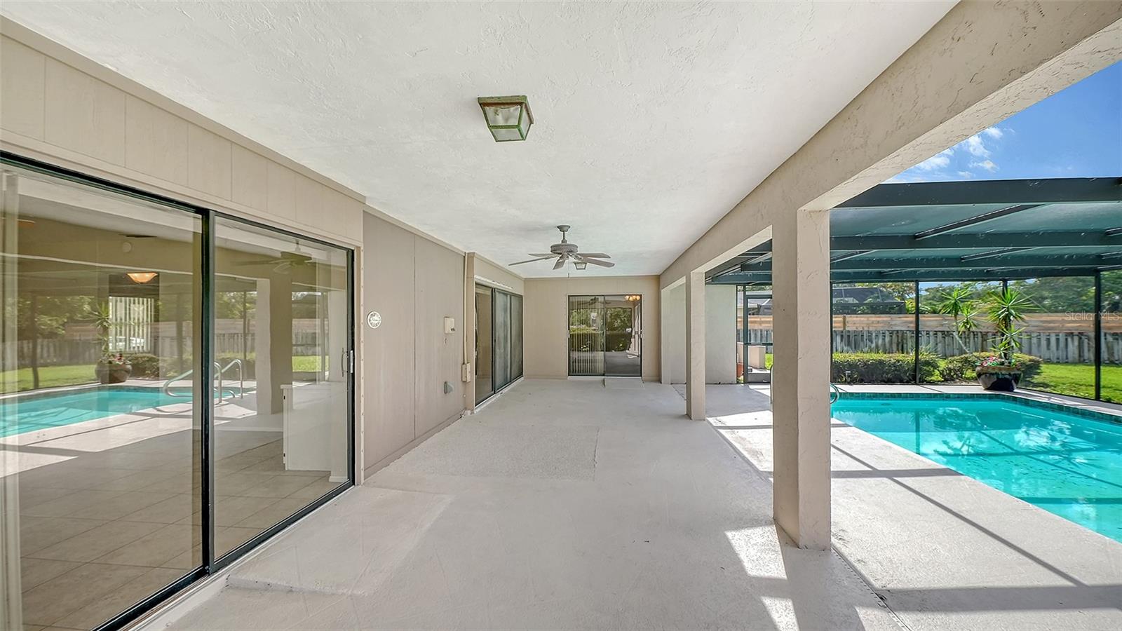 COUNTRY PLACE - Residential