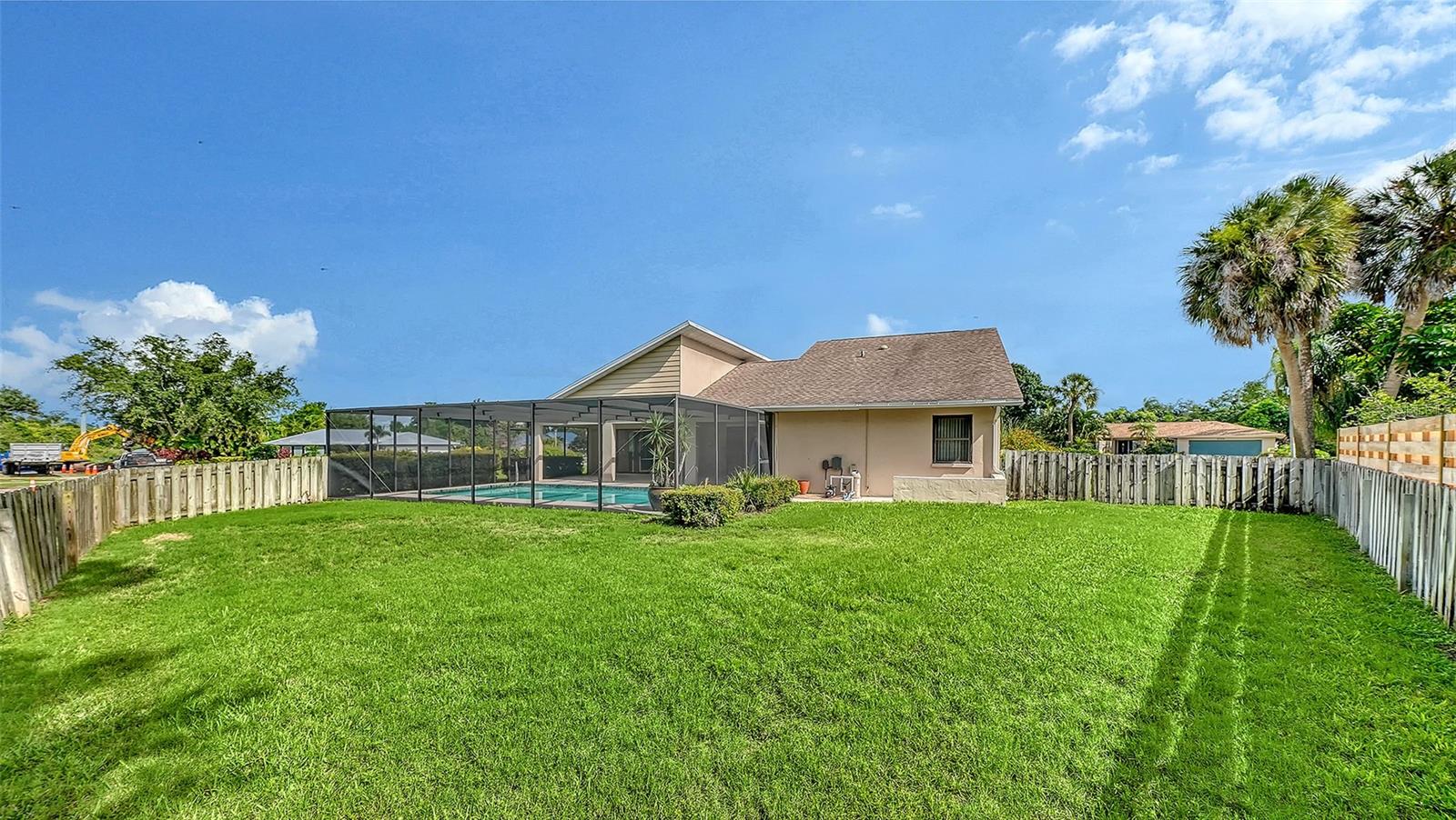 COUNTRY PLACE - Residential