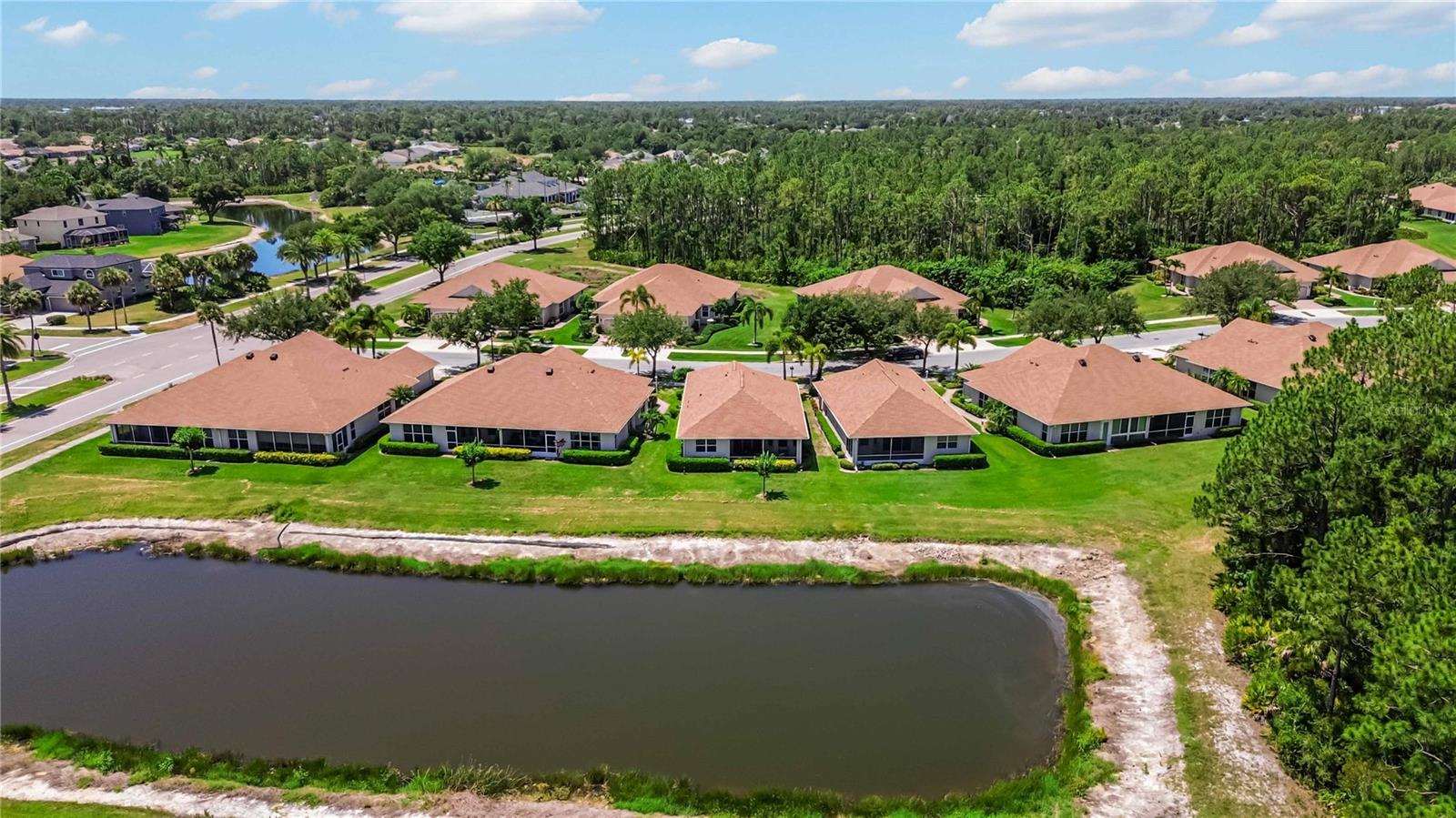 LAKESIDE PLANTATION - Residential