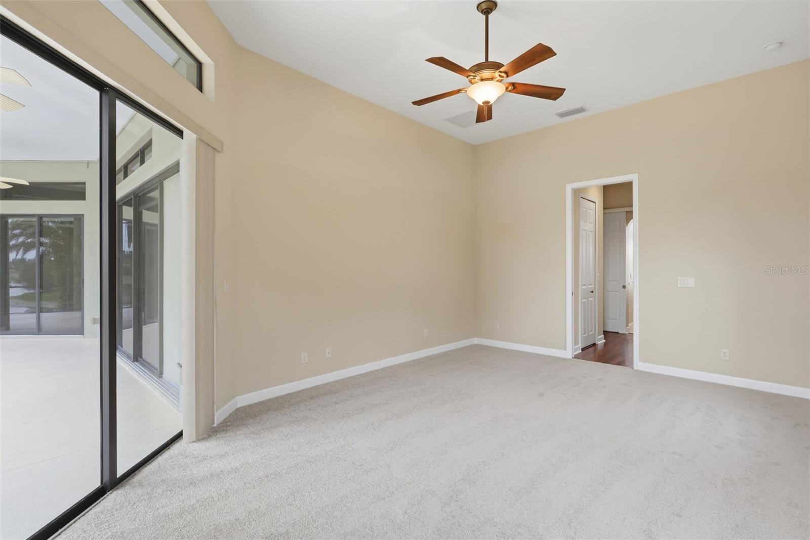 LAKES OF MOUNT DORA - Residential