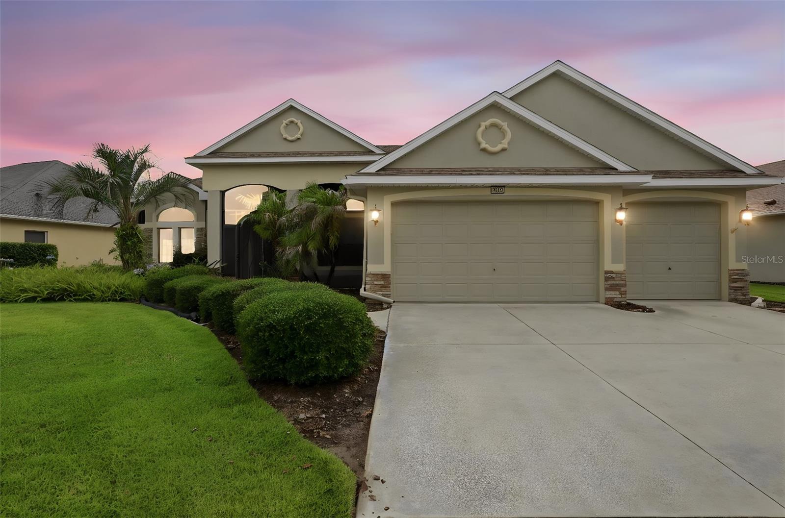 LAKES OF MOUNT DORA - Residential
