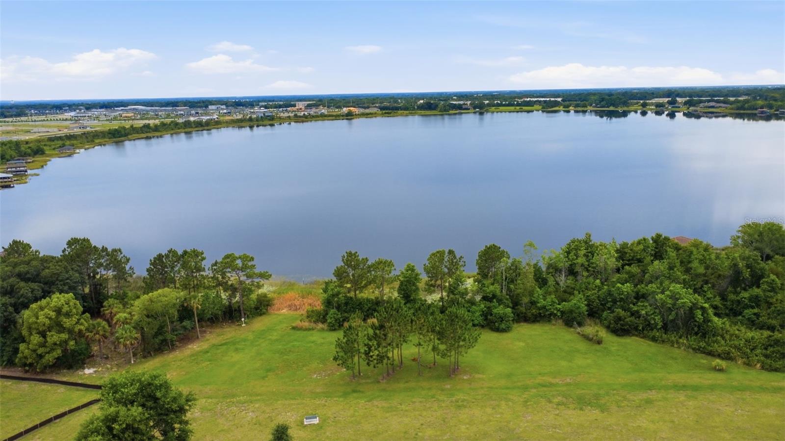 LAKES OF MOUNT DORA - Residential