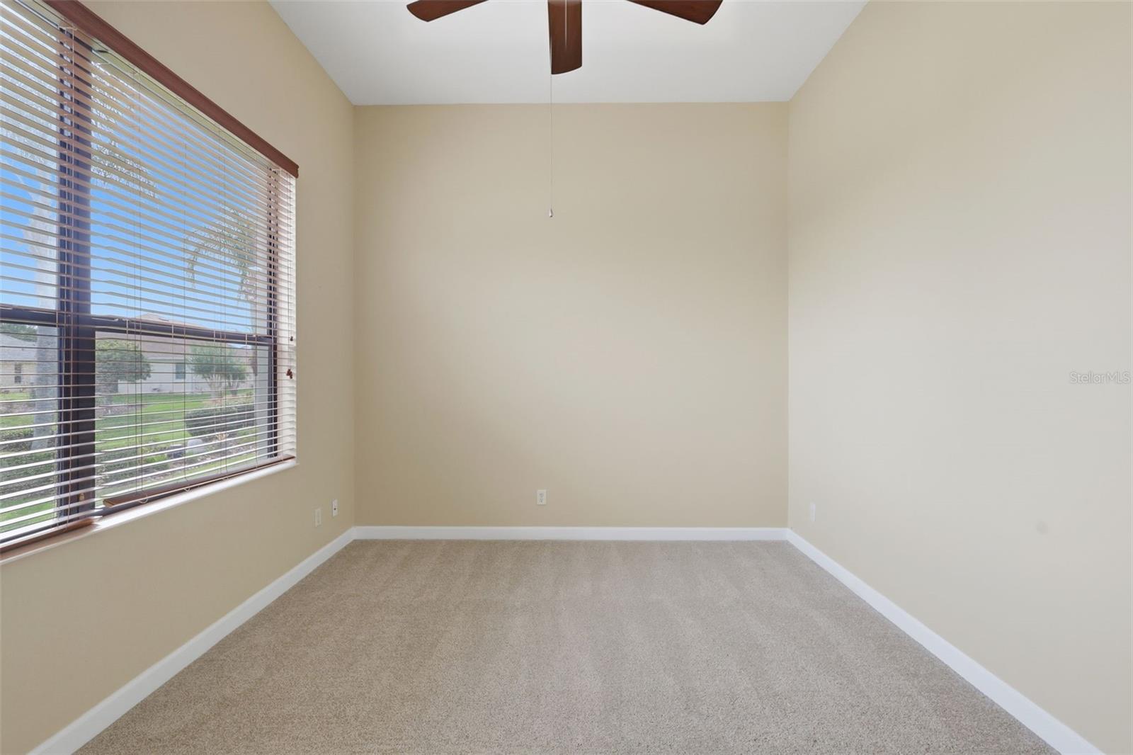 LAKES OF MOUNT DORA - Residential
