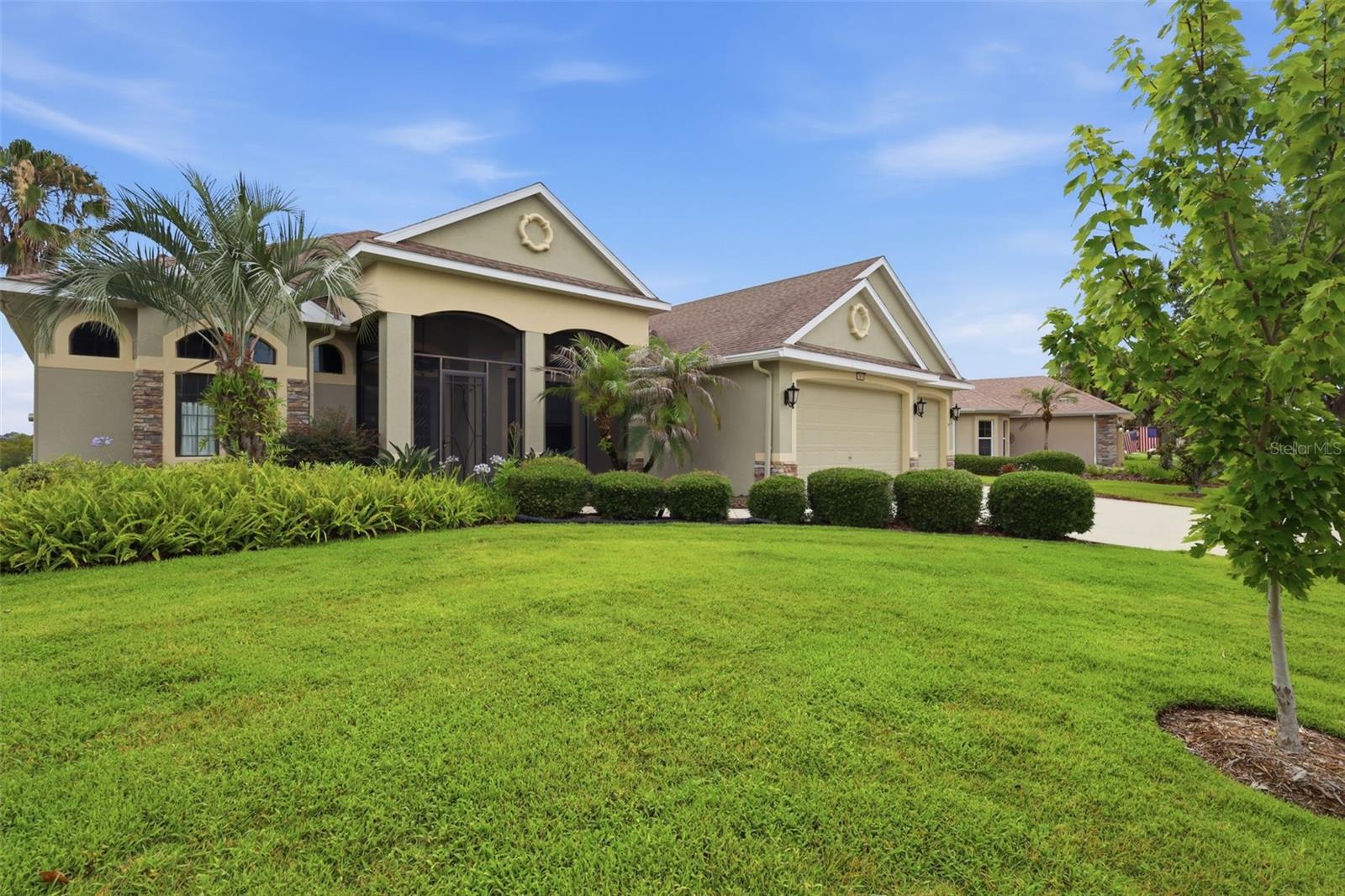 LAKES OF MOUNT DORA - Residential