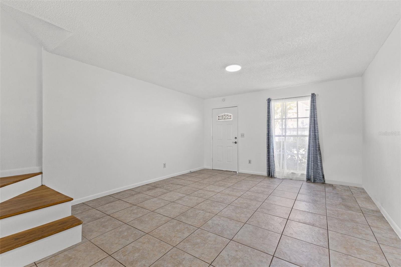 PINEBROOK ESTATES - Residential Lease