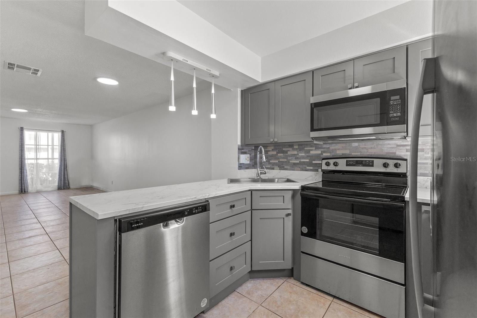 PINEBROOK ESTATES - Residential Lease