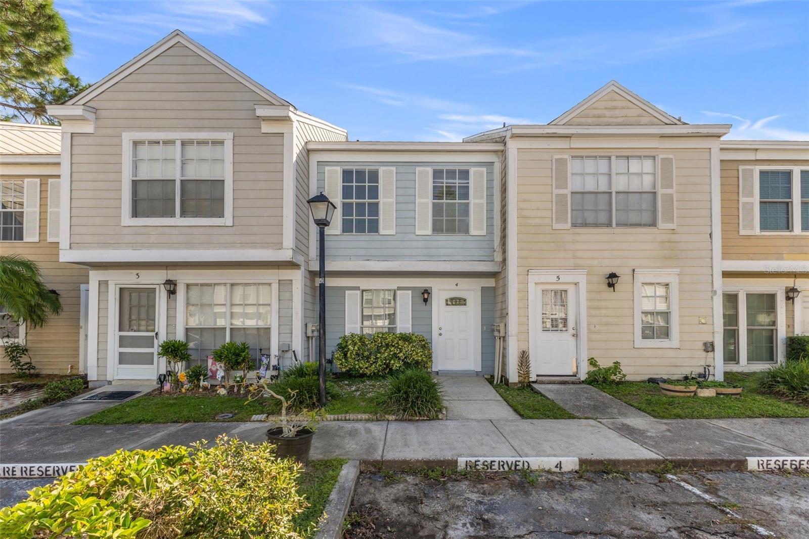 PINEBROOK ESTATES - Residential Lease