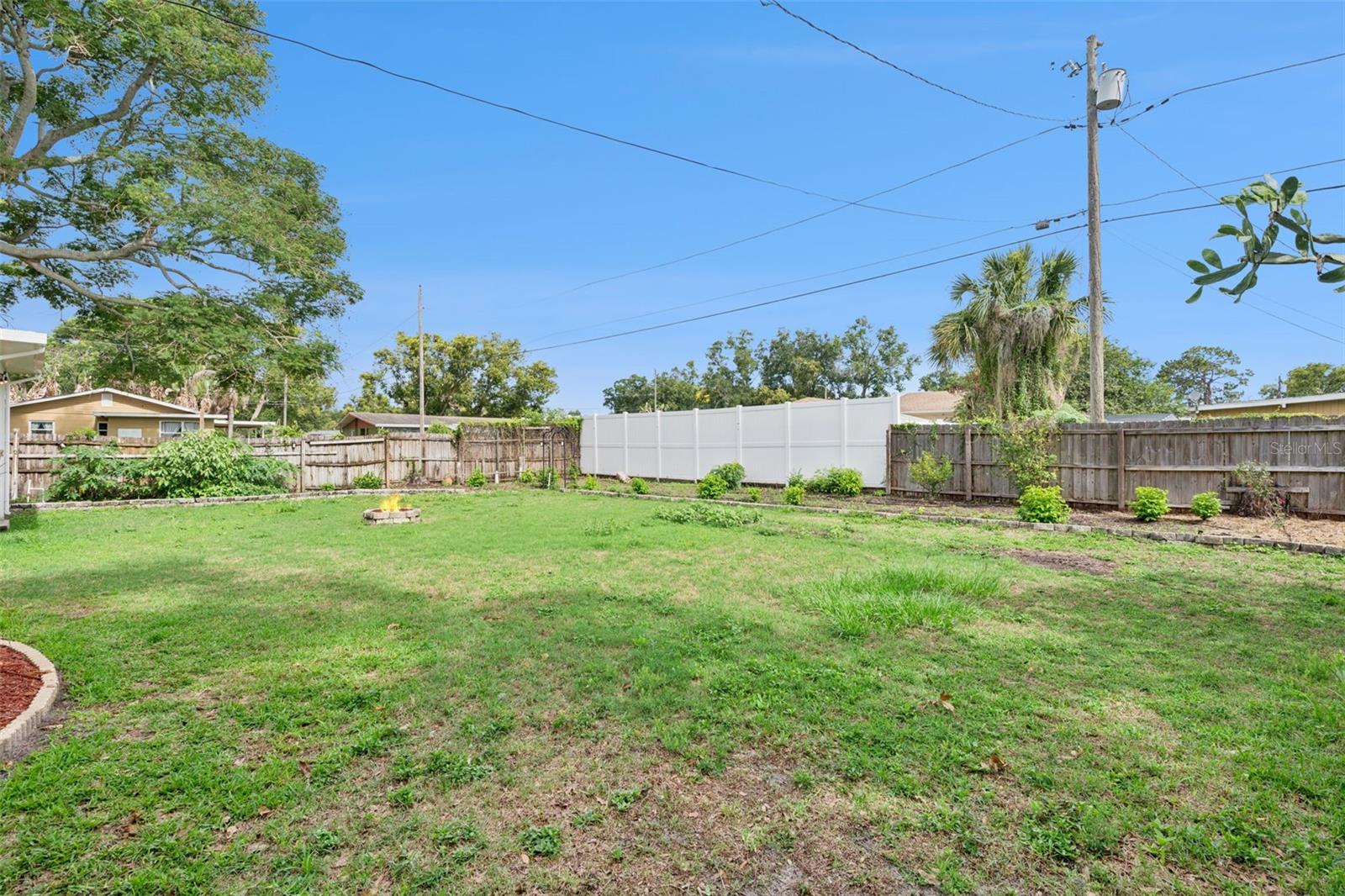 SUNSHINE GARDENS - Residential