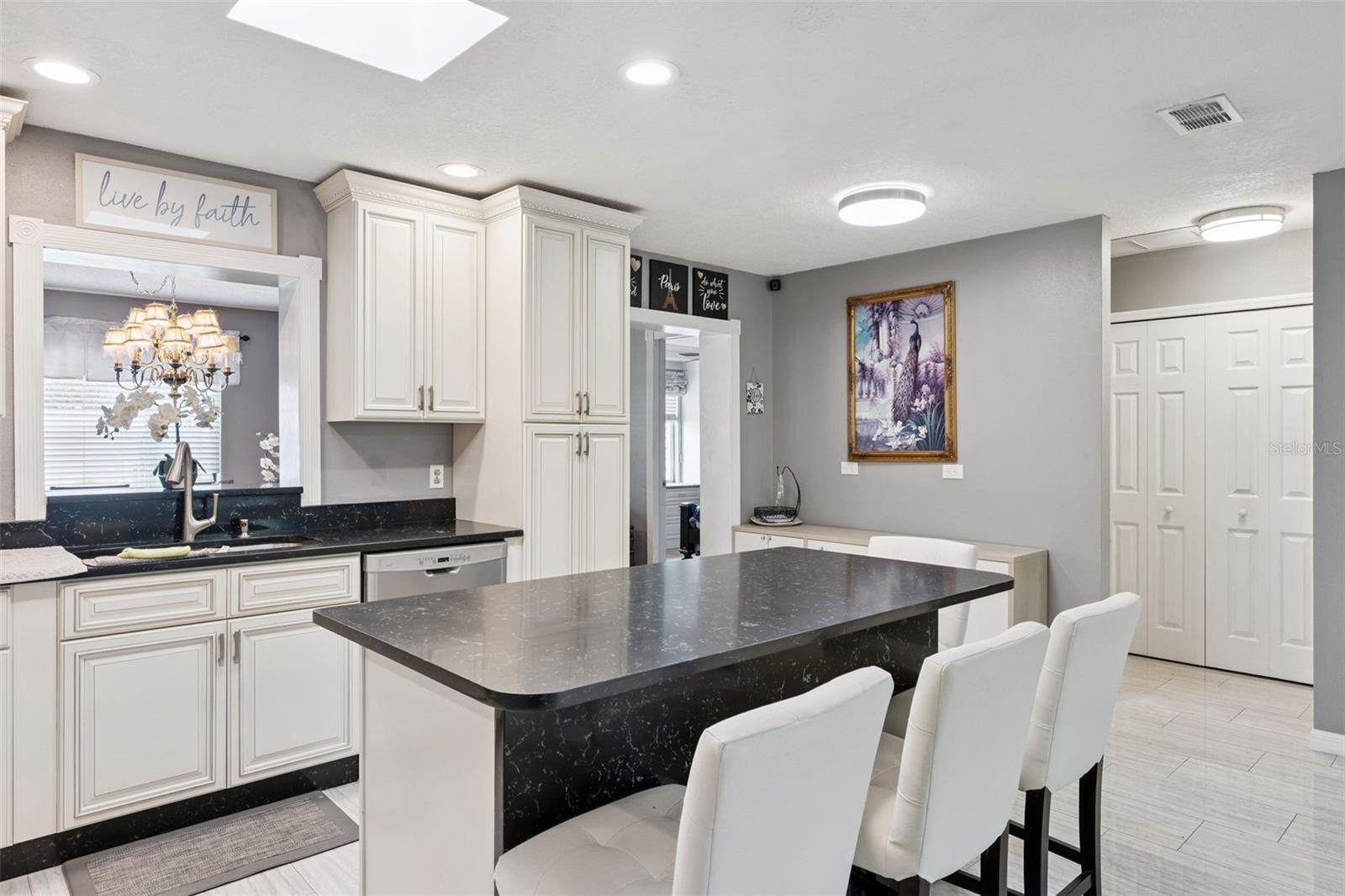 SUNSHINE GARDENS - Residential