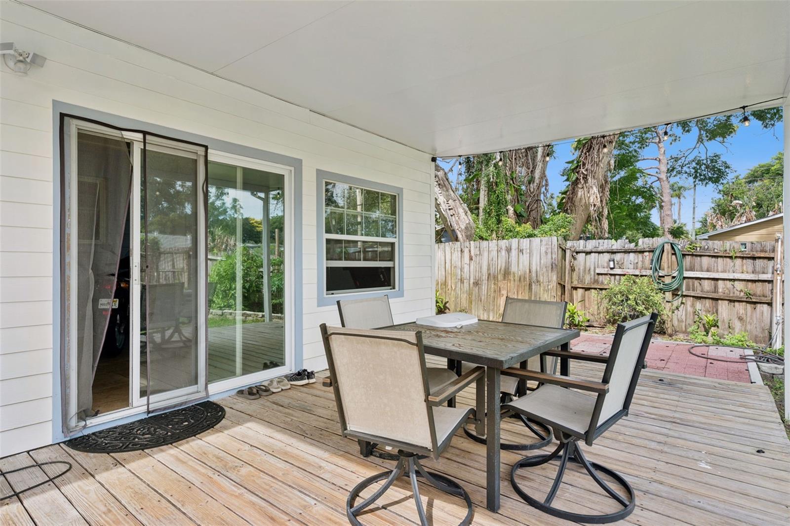 SUNSHINE GARDENS - Residential