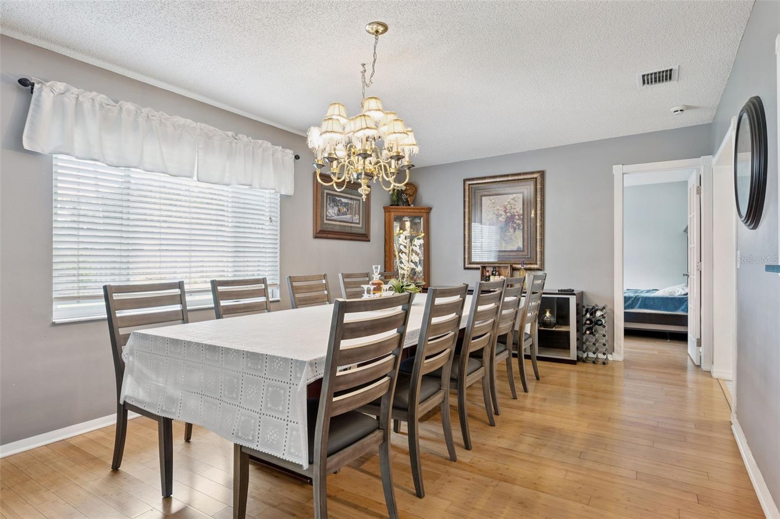 SUNSHINE GARDENS - Residential