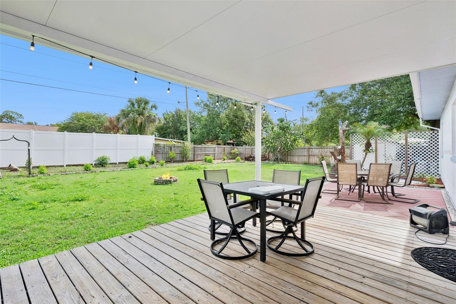 SUNSHINE GARDENS - Residential