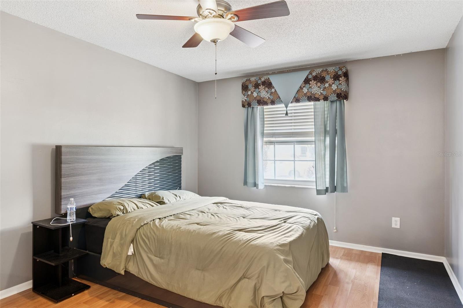 SUNSHINE GARDENS - Residential