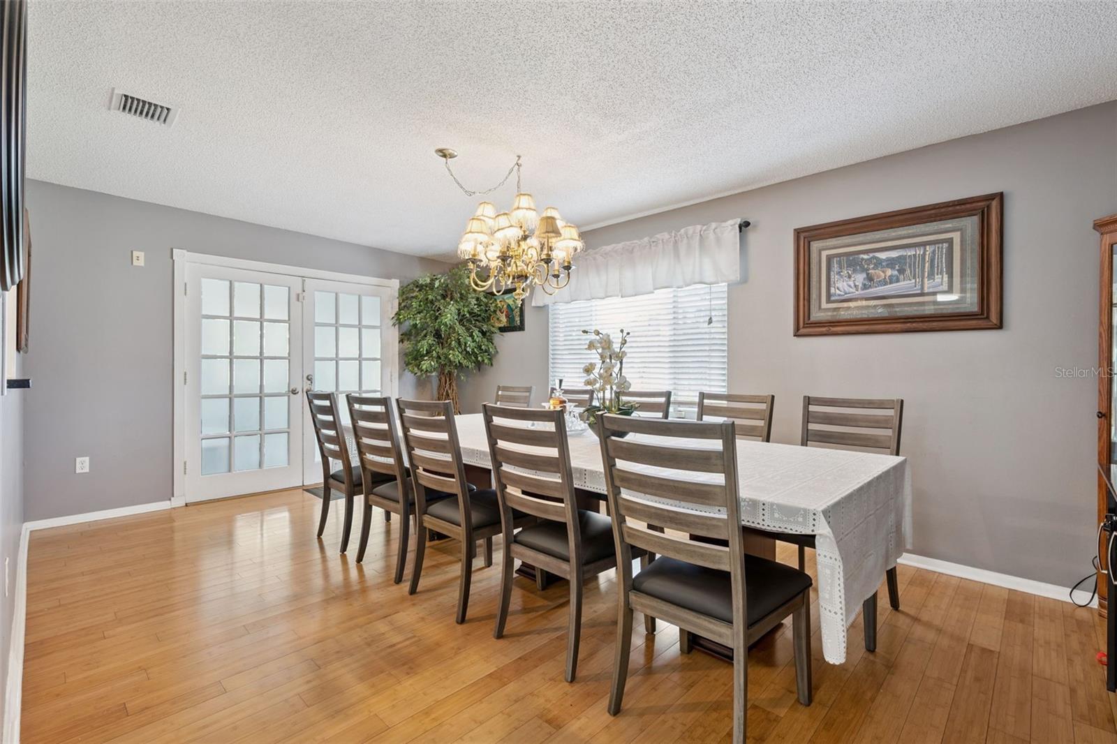 SUNSHINE GARDENS - Residential