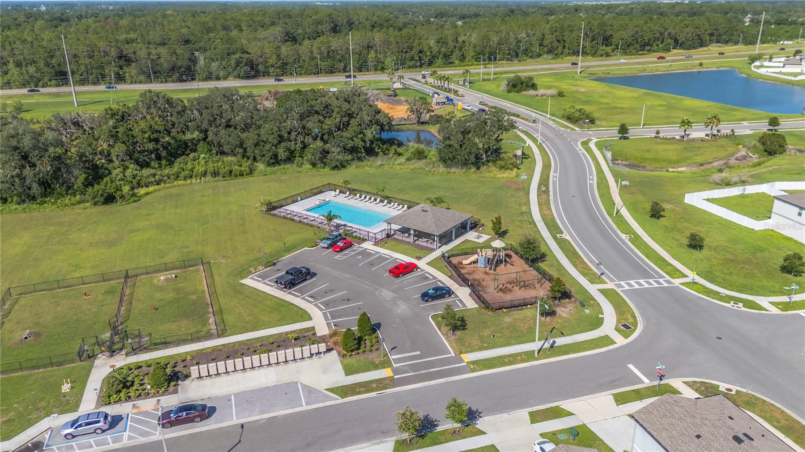 HIDDEN CREEK - Residential