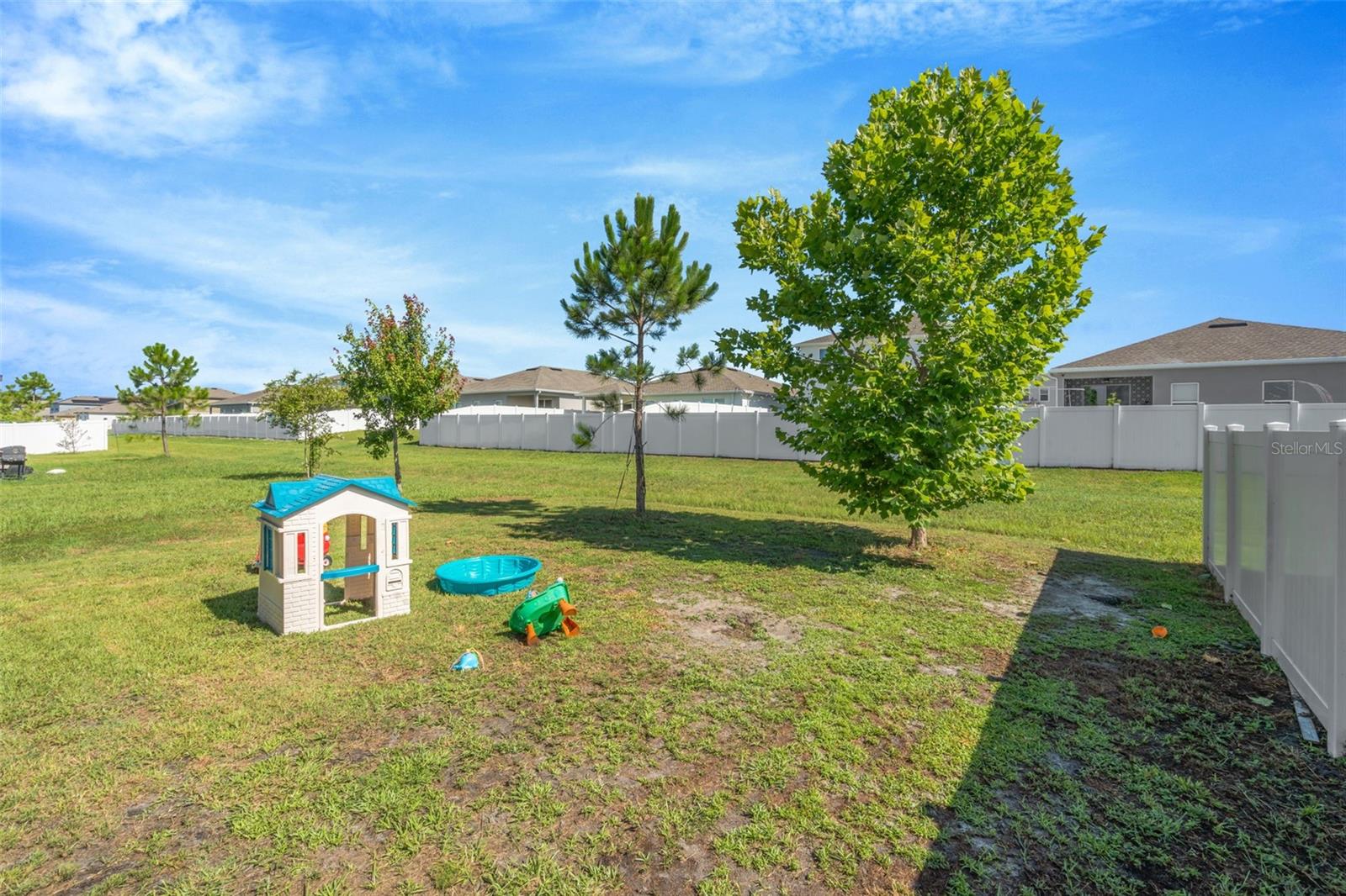 HIDDEN CREEK - Residential