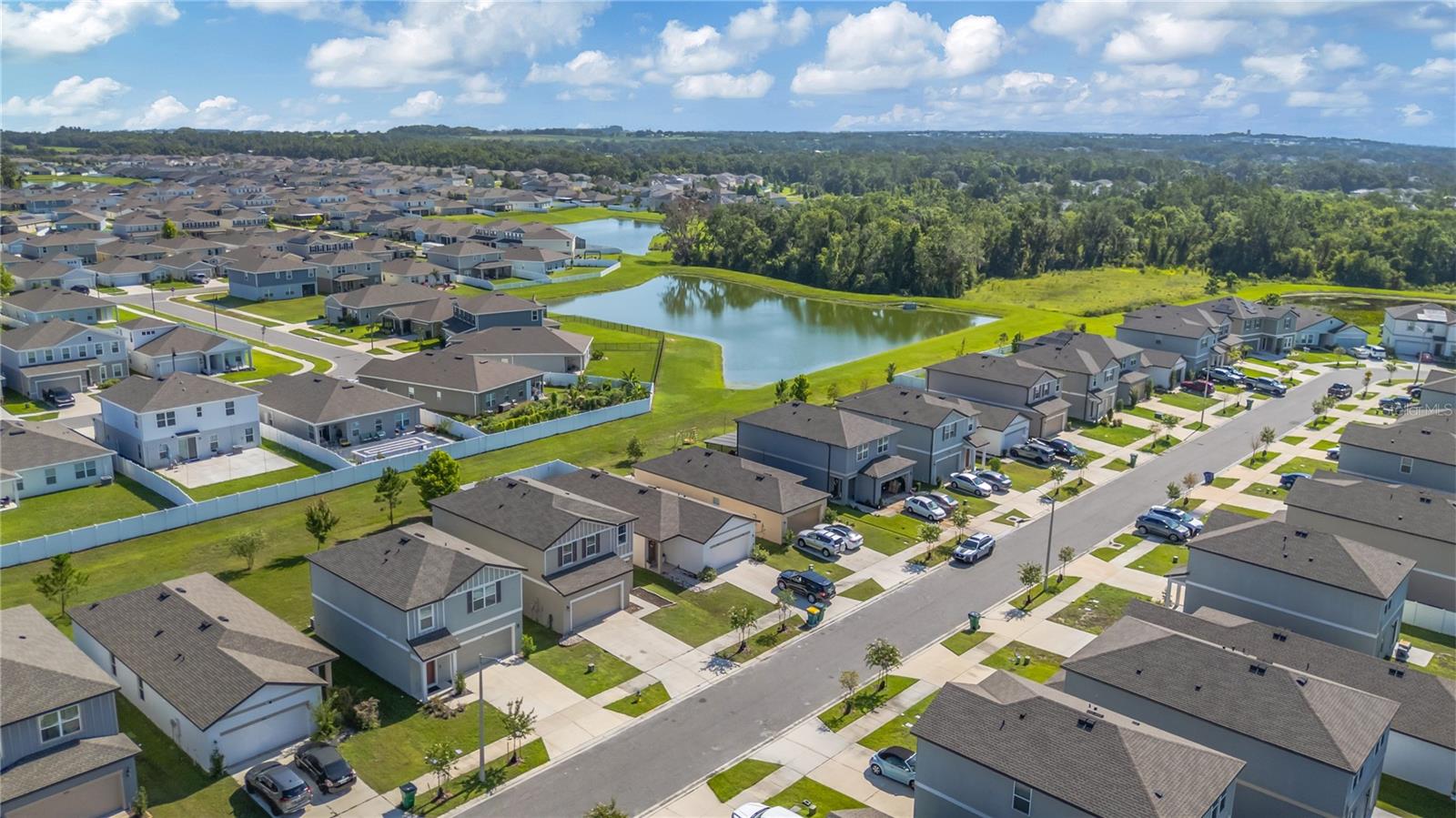 HIDDEN CREEK - Residential