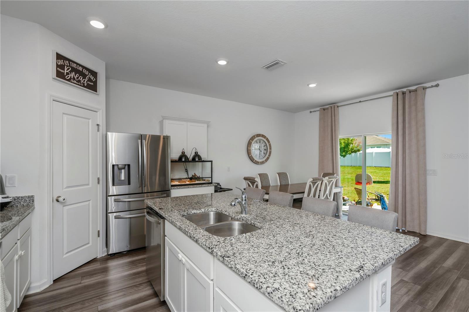 HIDDEN CREEK - Residential