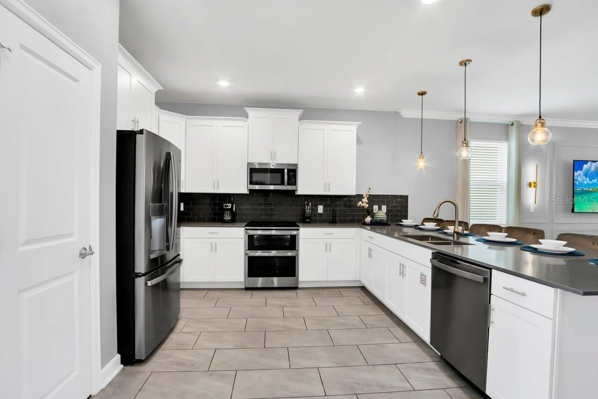 COVE AT STOREY LAKE III - Residential