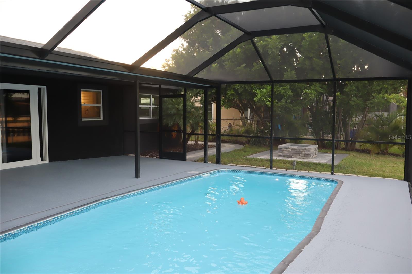 APOLLO BEACH UNIT 08 A RESUBDI - Residential