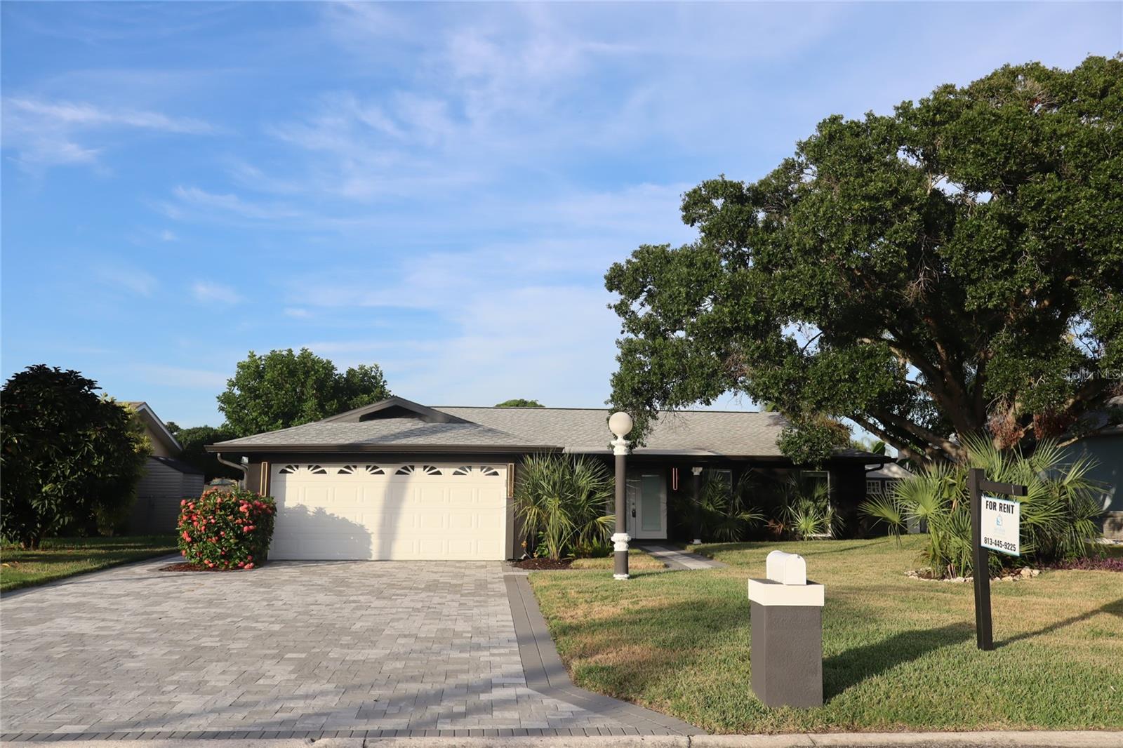 APOLLO BEACH UNIT 08 A RESUBDI - Residential