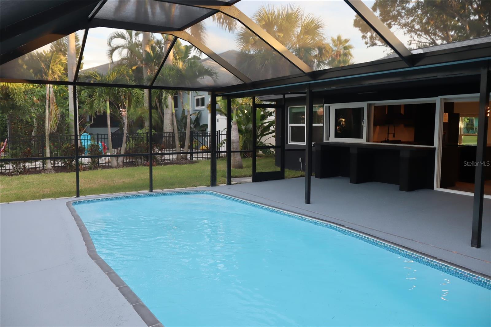 APOLLO BEACH UNIT 08 A RESUBDI - Residential