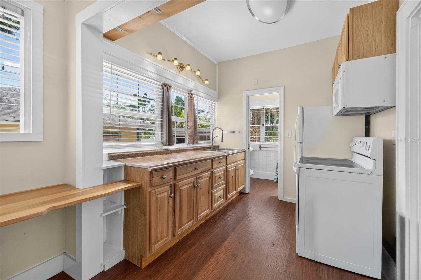 HALLS CENTRAL AVE 2 - Residential