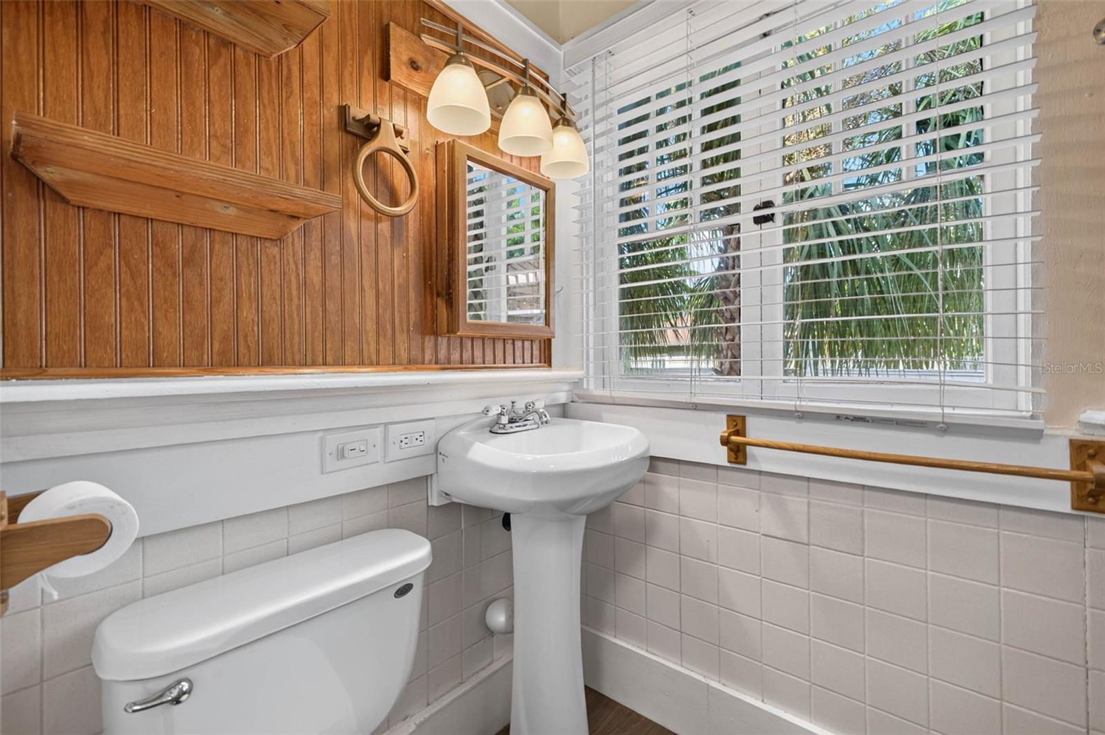 HALLS CENTRAL AVE 2 - Residential