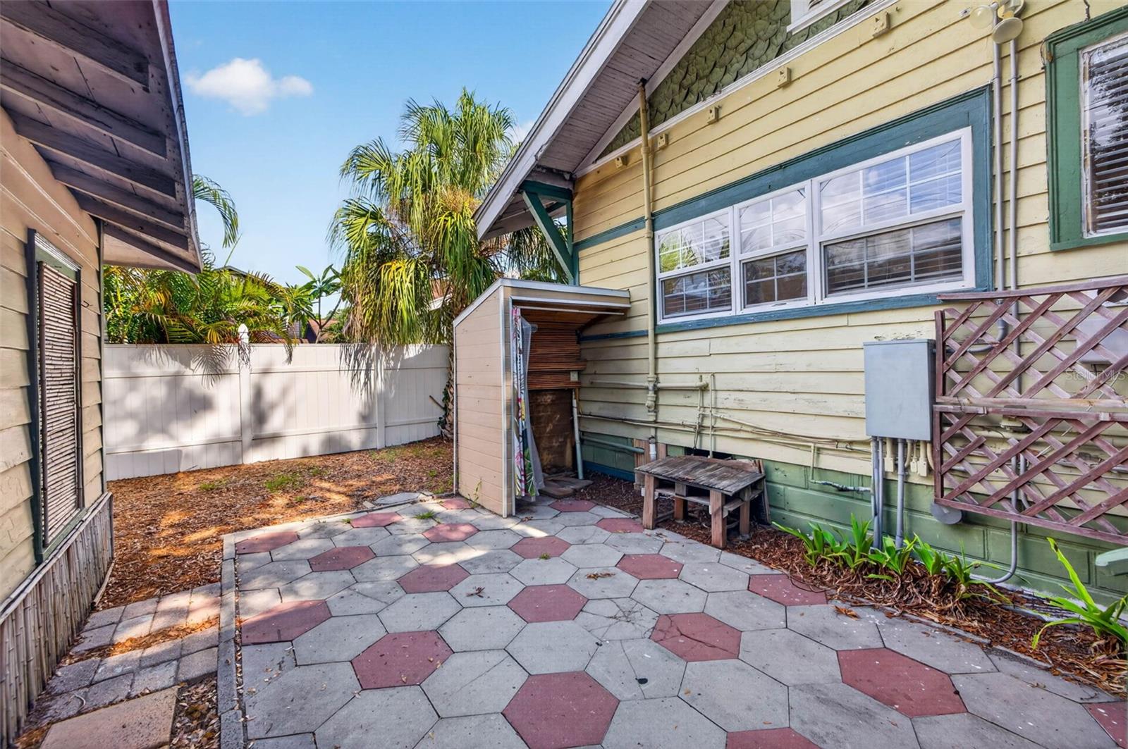 HALLS CENTRAL AVE 2 - Residential