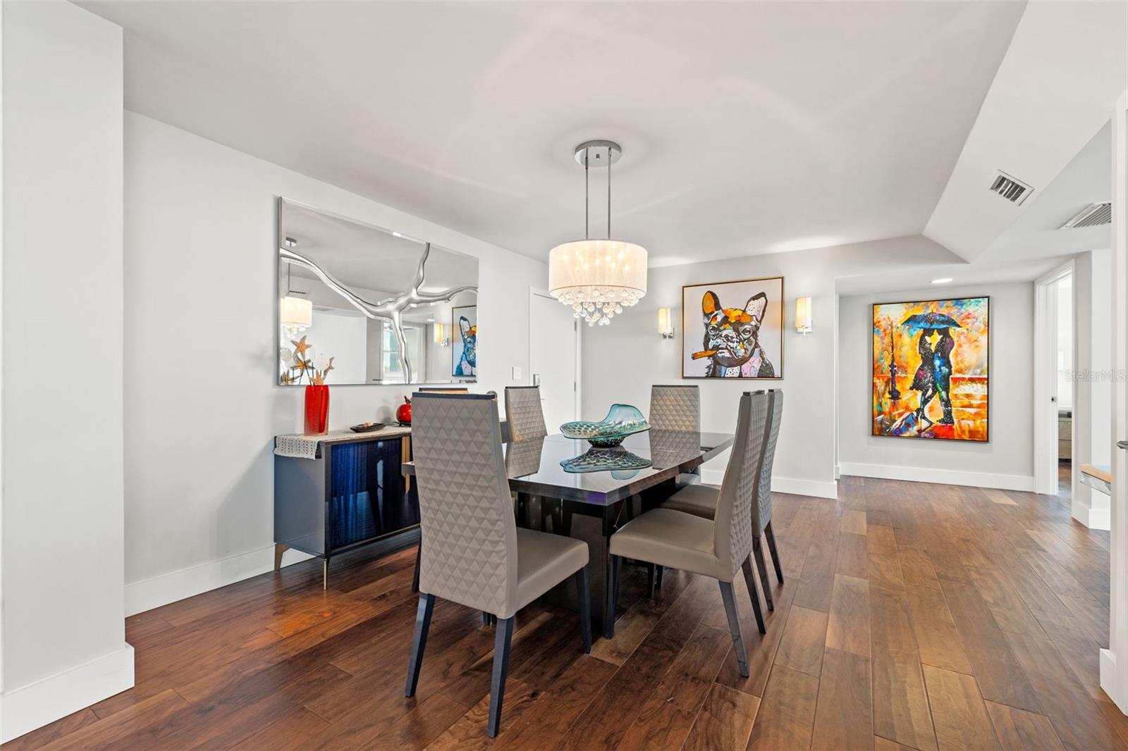 TREASURE ISLAND TENNIS & YACHT CLUB - Residential
