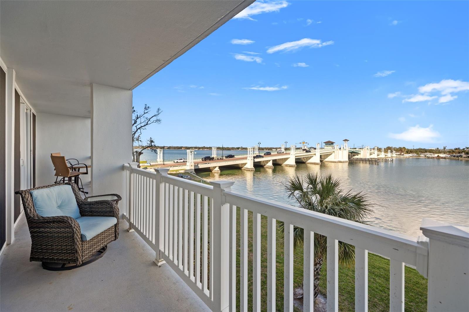 TREASURE ISLAND TENNIS & YACHT CLUB - Residential