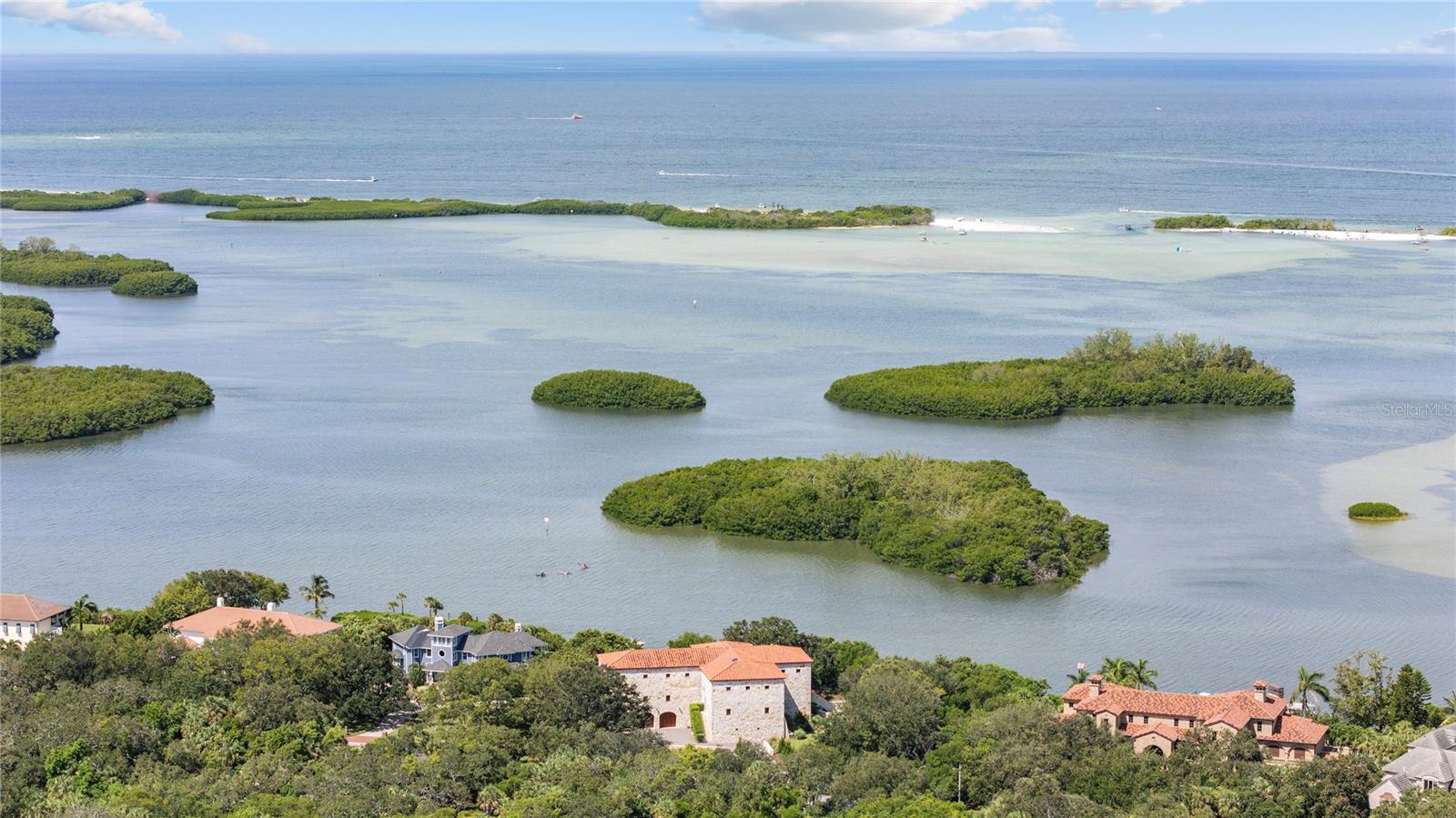 TIERRA VERDE - Residential
