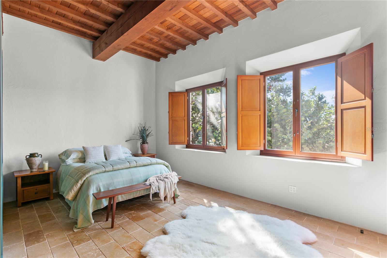 TIERRA VERDE - Residential