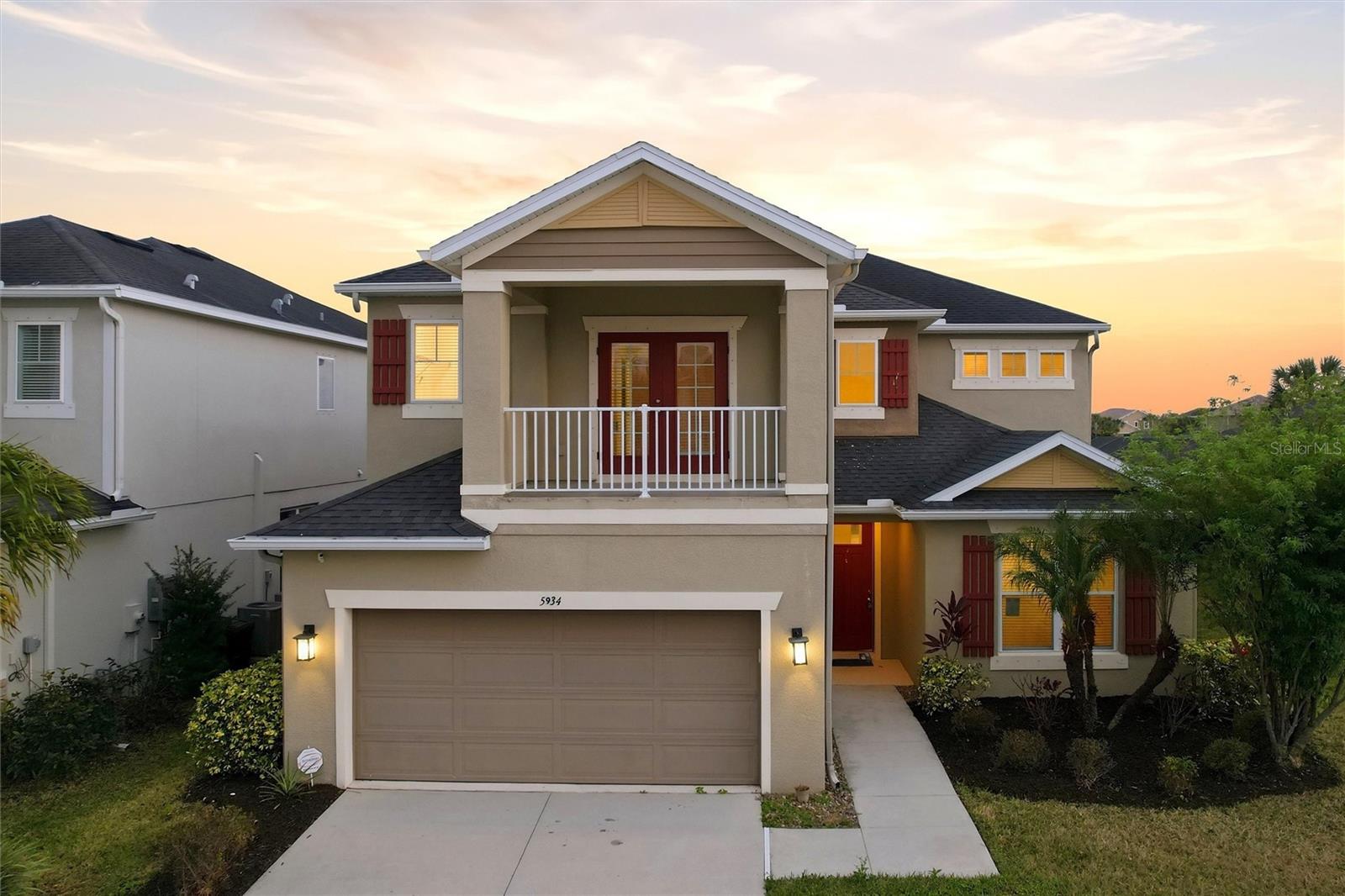 ARBOR LAKES ON PALMER RANCH - Residential
