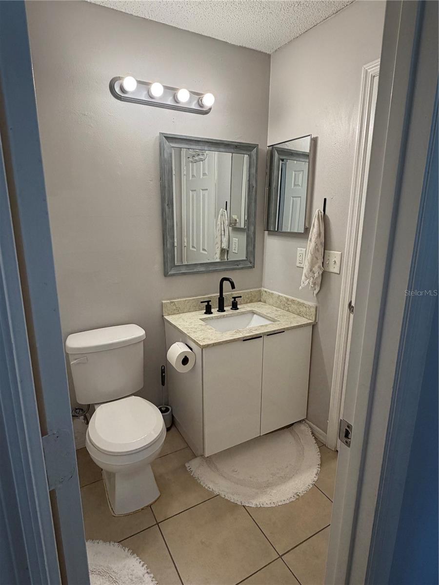 HIDDEN SPGS CONDO - Residential