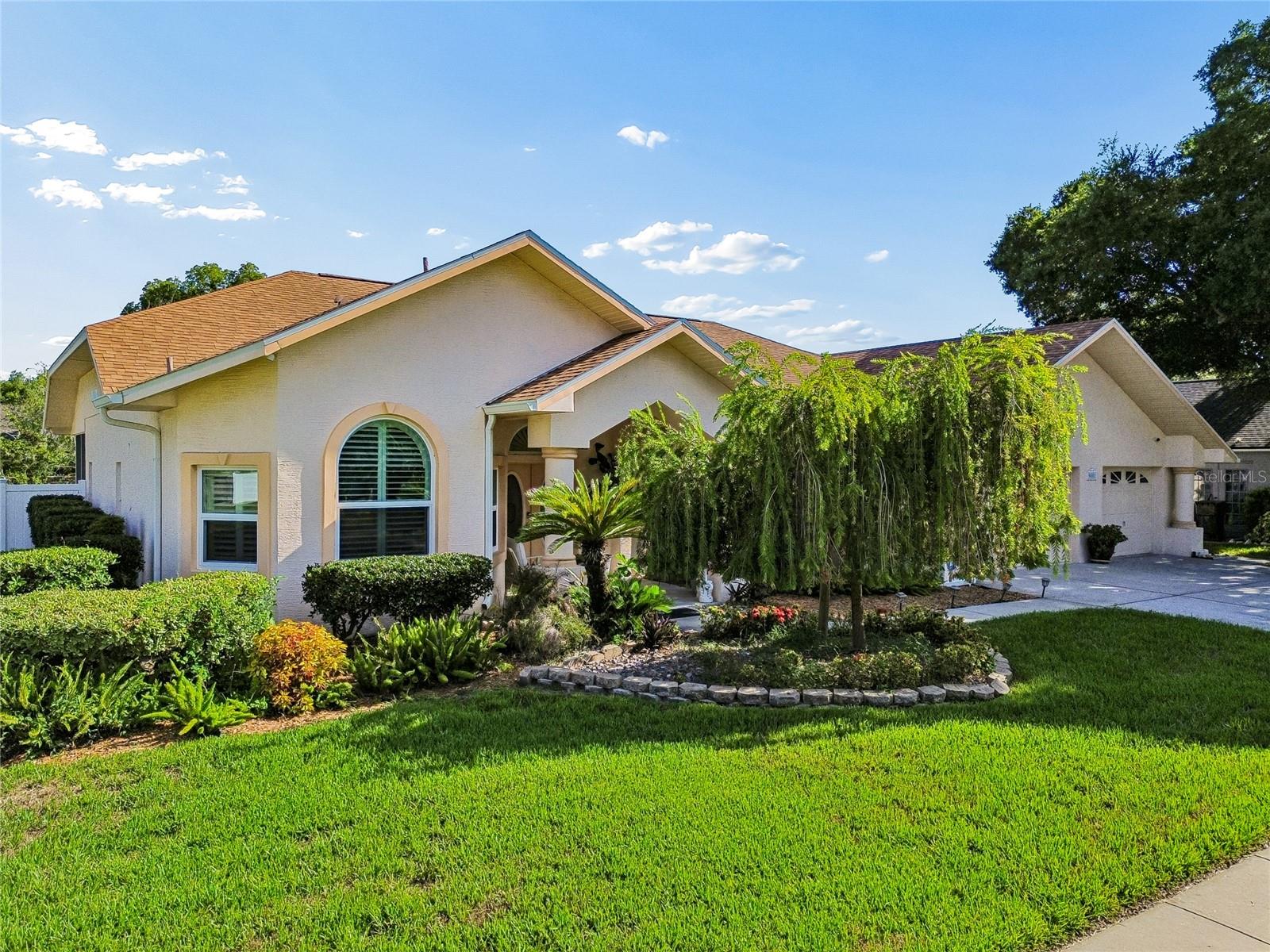 WYNDHAM LAKE - Residential
