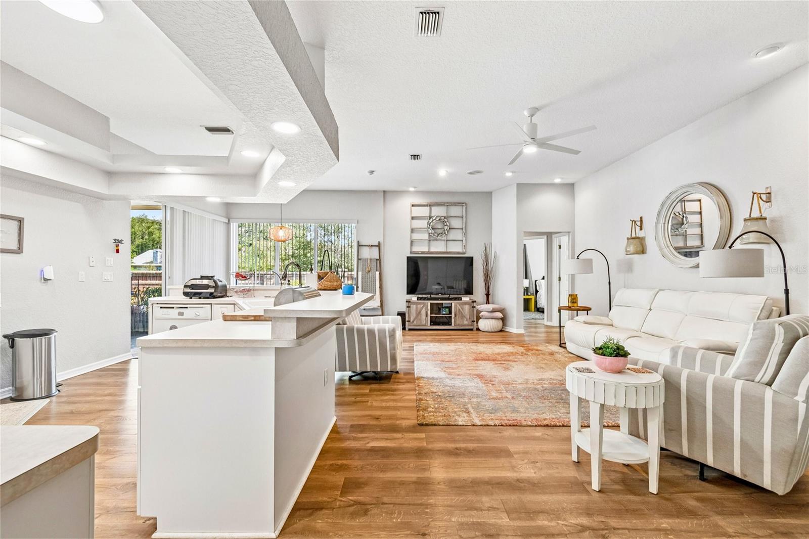 WYNDHAM LAKE - Residential