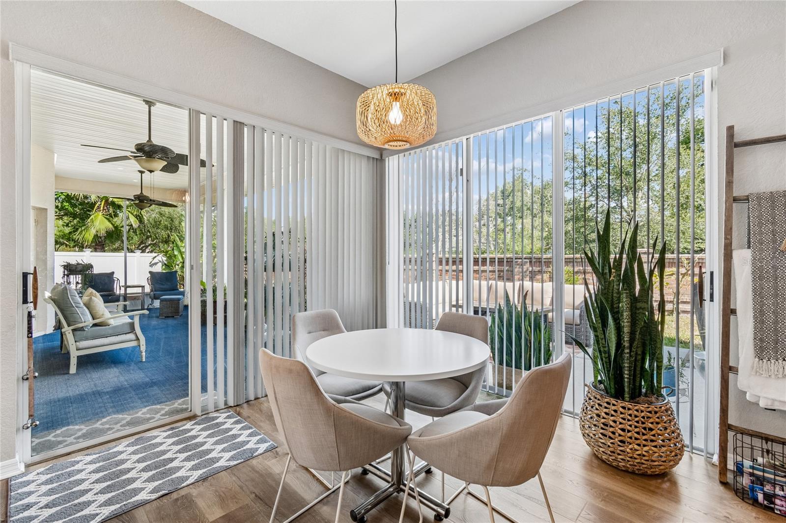 WYNDHAM LAKE - Residential