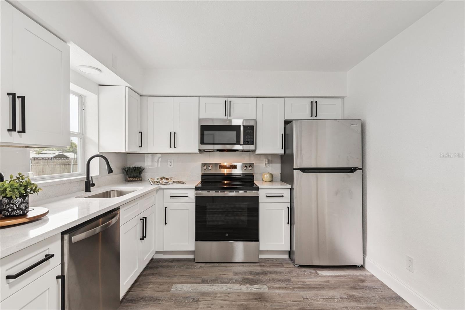 ORANGE CITY ESTATES UNIT 04 - Residential