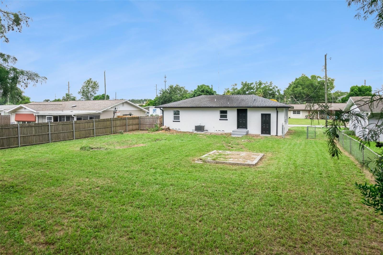 ORANGE CITY ESTATES UNIT 04 - Residential