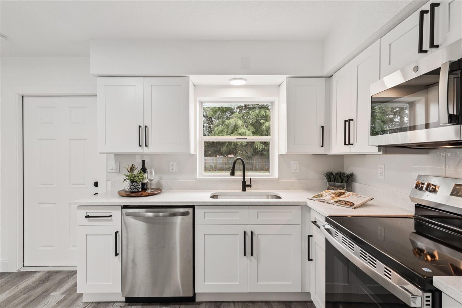 ORANGE CITY ESTATES UNIT 04 - Residential