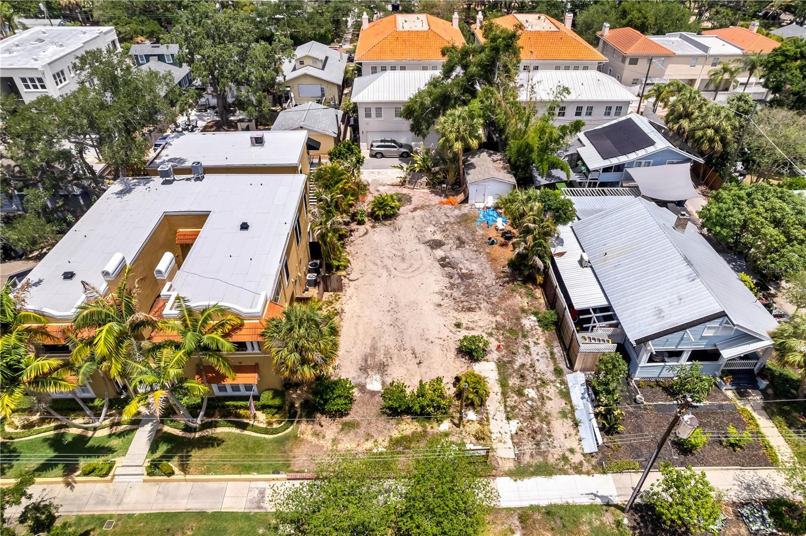 HYDE PARK WEST - Land