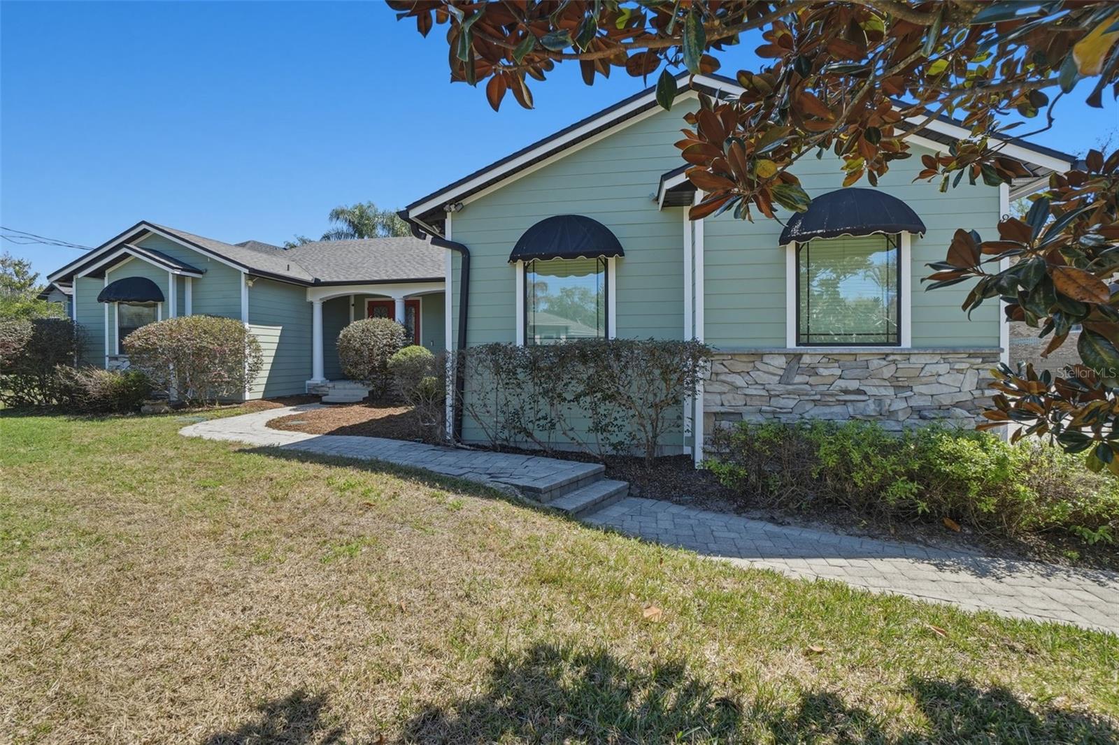 LAKE MILLS SHORES - Residential