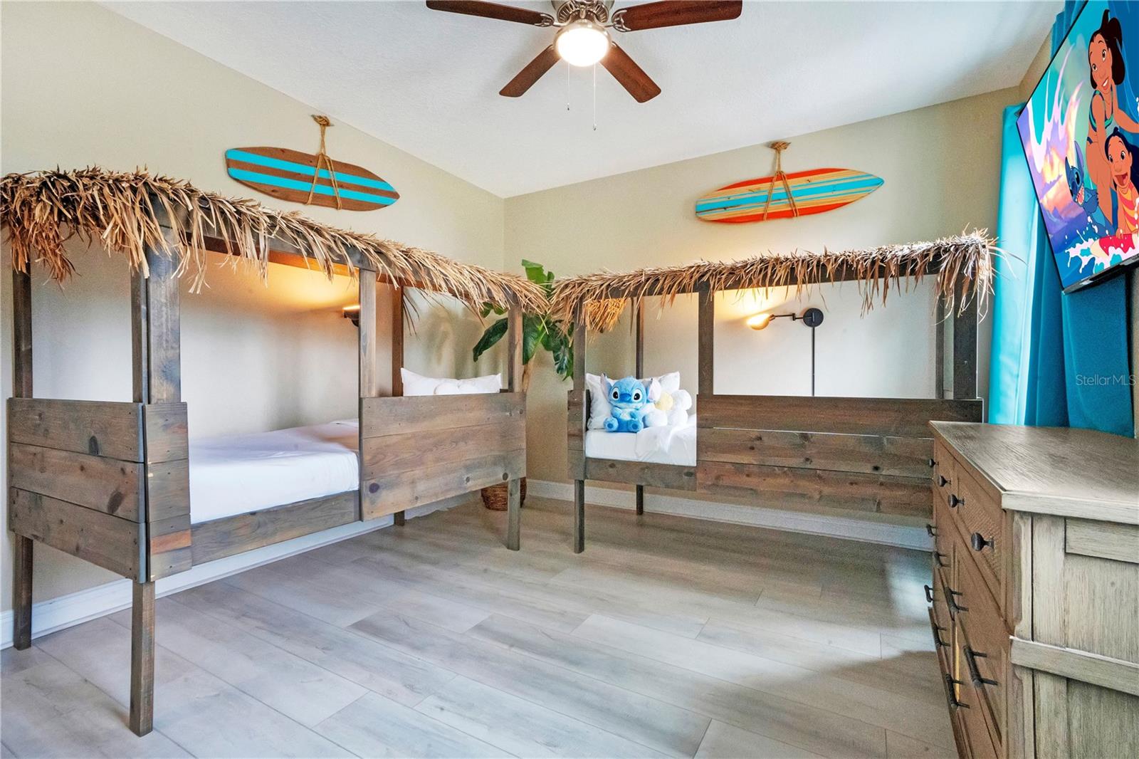 ENCORE AT REUNION - Residential