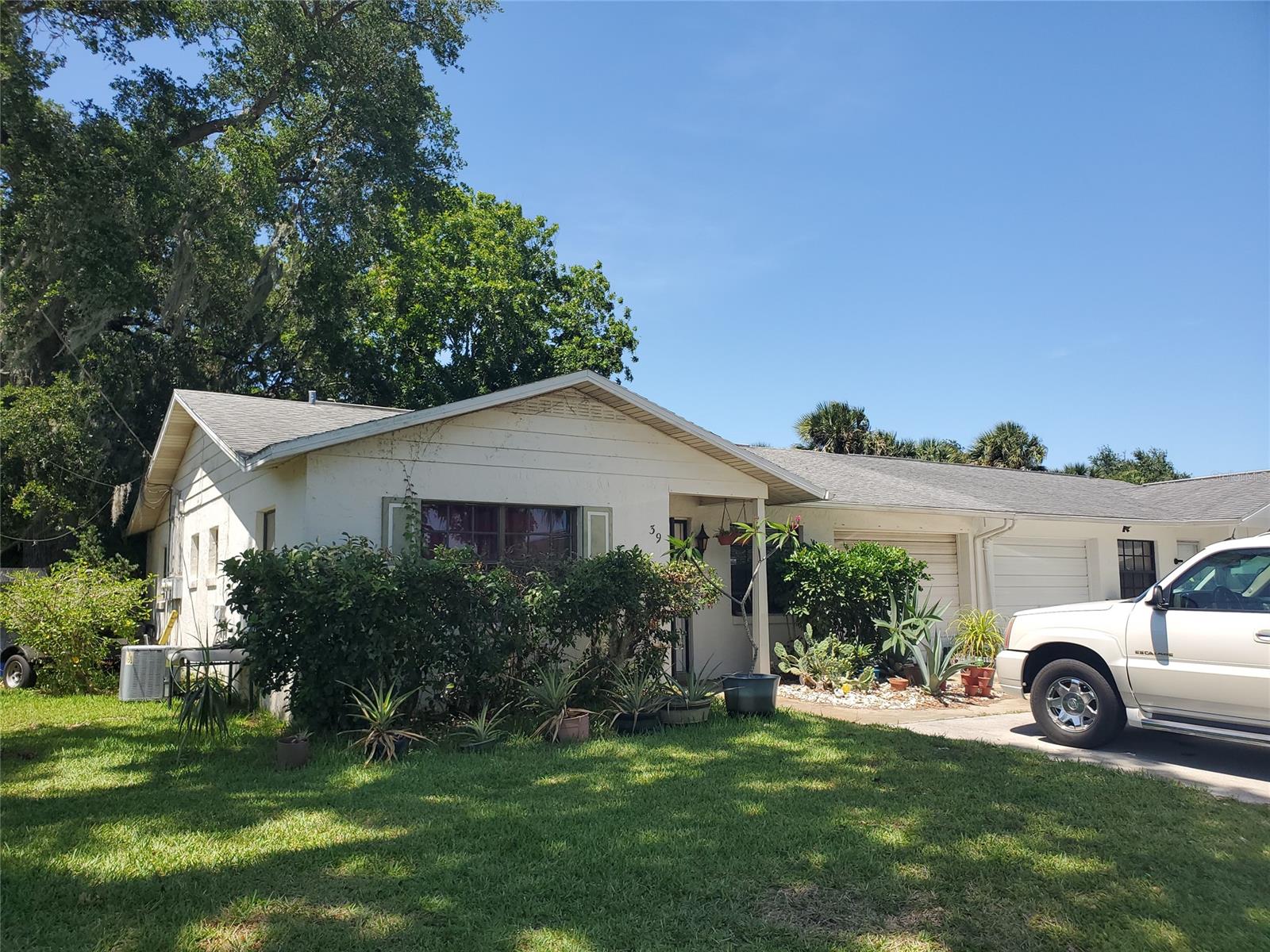 Charming home located between the US-1 and the River. This home is nearby to shopping and other amenities, while also being a short drive to the beach! Current tenants have lived in the home for nearly 10 years and may desire to stay. Hurry while this one lasts! ;Water: City