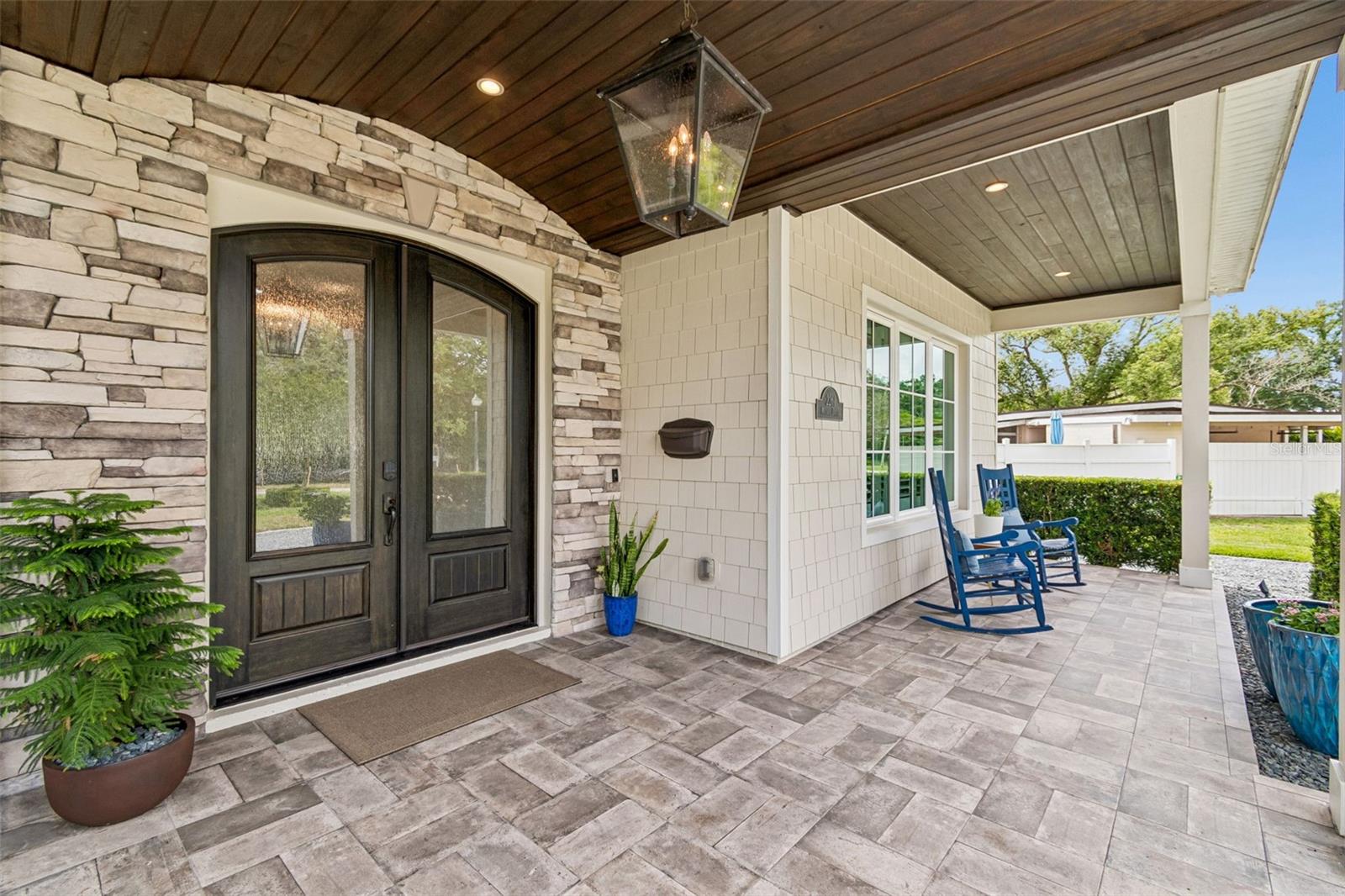 LAKE FOREST PARK - Residential